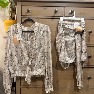 Main Strip Beige and Black Patterned Set